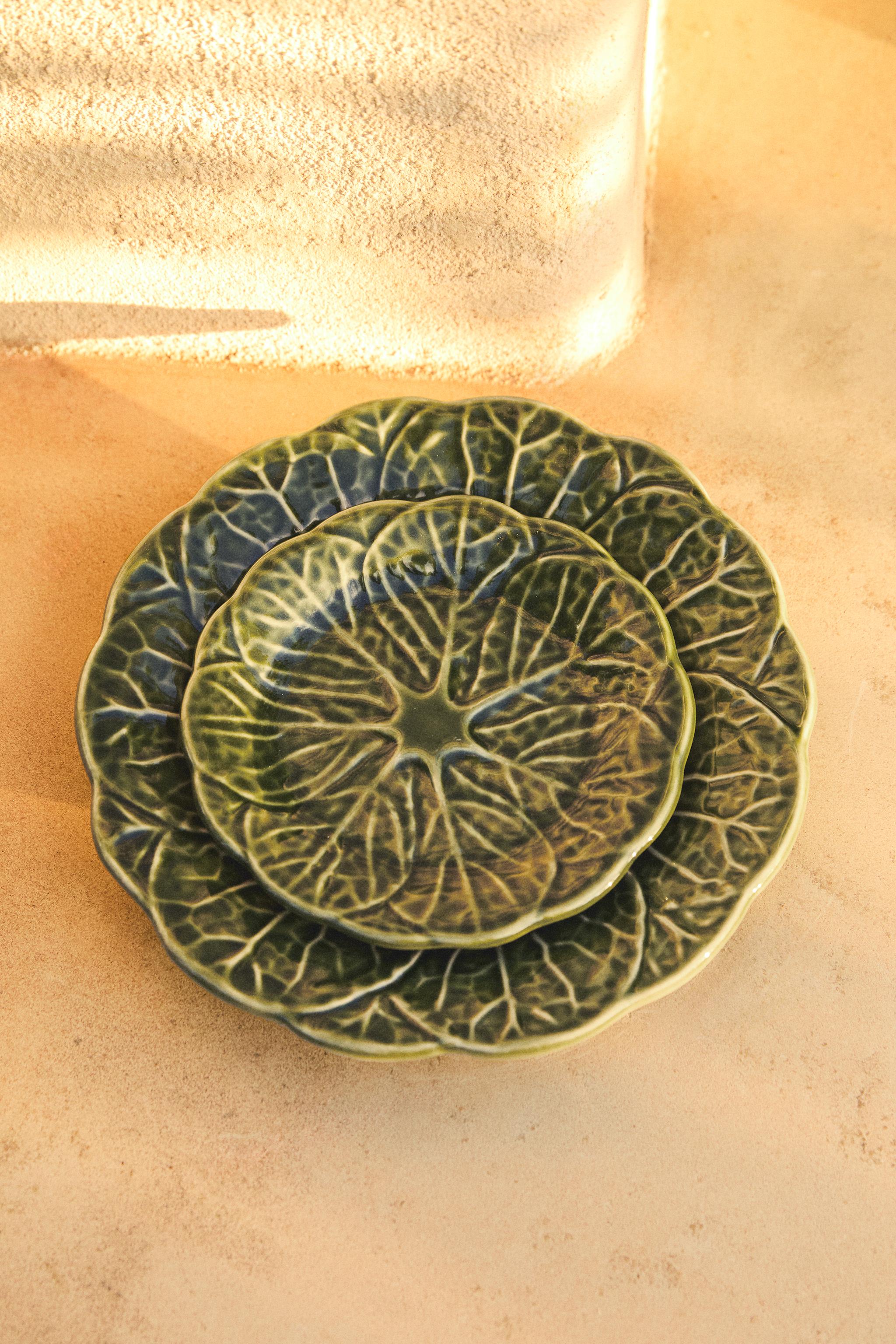 STONEWARE CABBAGE DESSERT PLATE